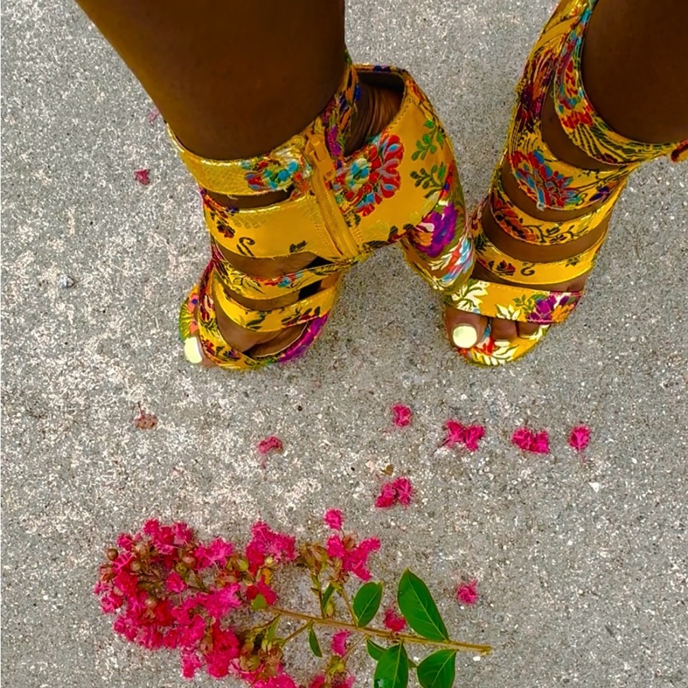 Qupid Floral Yellow Heels | Chunky Embellished Women’s 8 Strapped Heeled Sandals